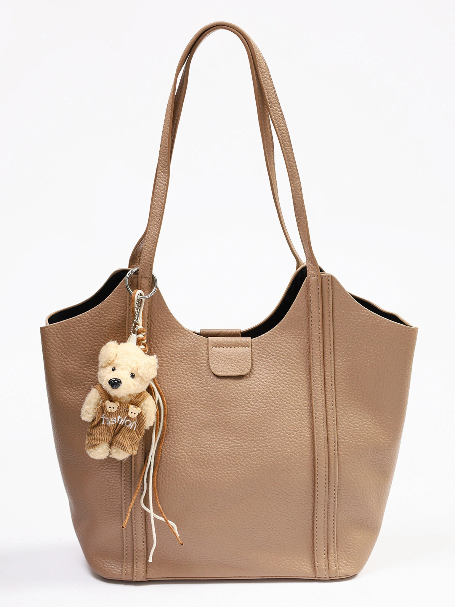 Сумка-тоут с плоскими ручками с брелком-медвежонок в ассортименте